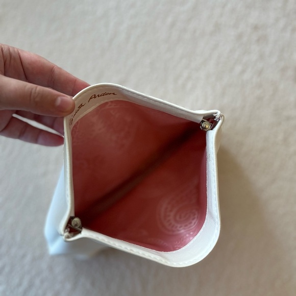 Vintage Elizabeth Arden Vegan Clutch - Picture 6 of 12